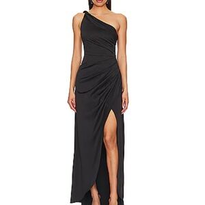Elliatt Black One-Shoulder Gown